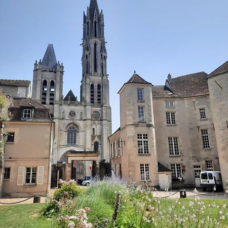 Pierres Et Jardins Bed & Breakfast Senlis  Exterior photo