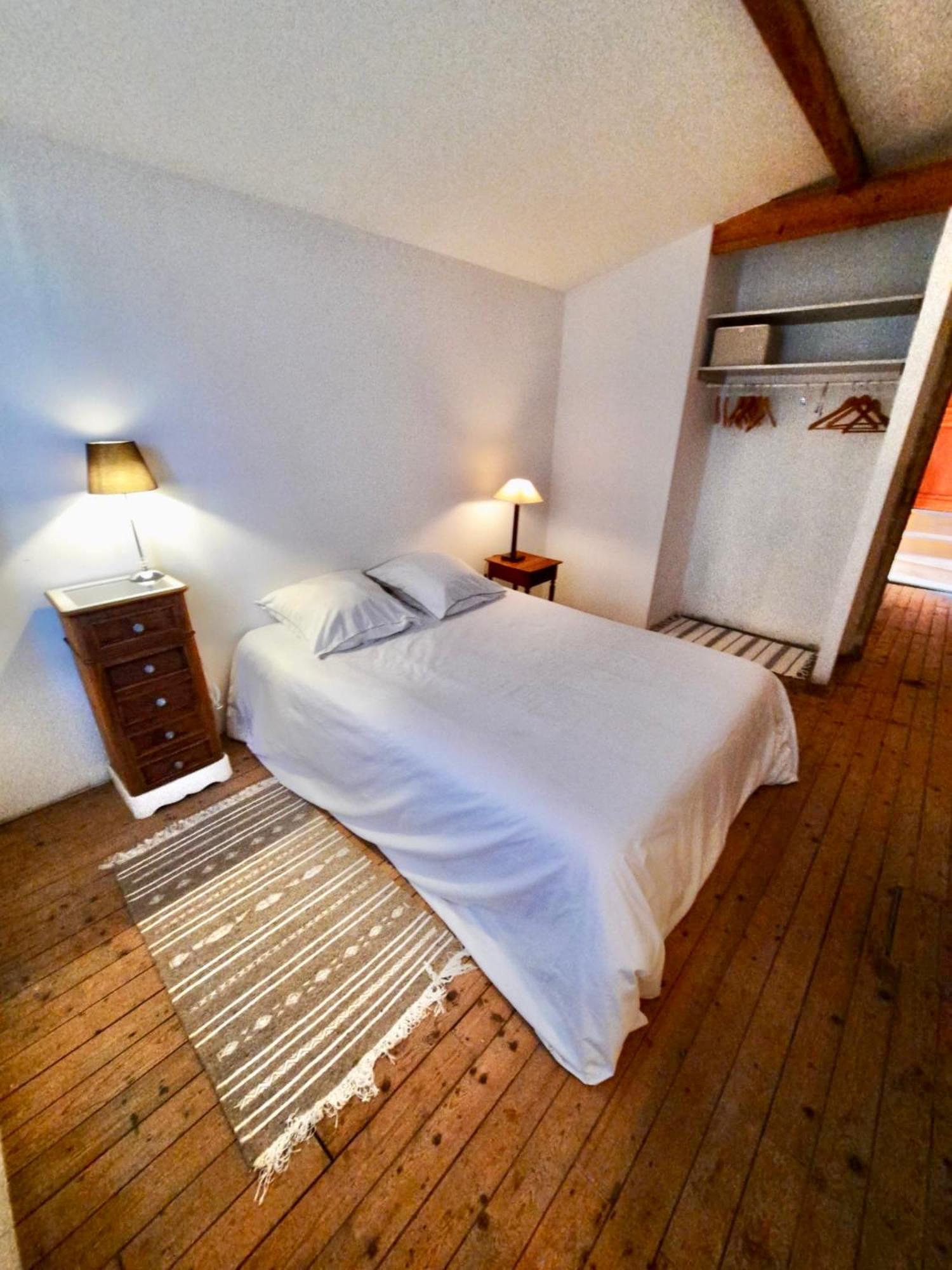 Pierres Et Jardins Bed & Breakfast Senlis  Exterior photo